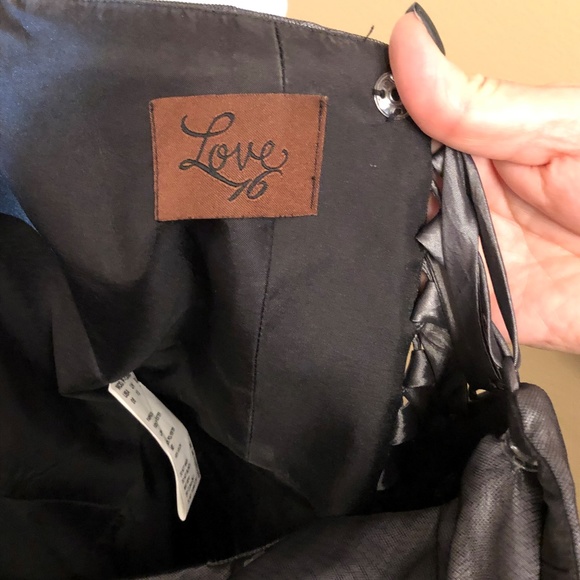 Straples Homecoming or prom dress - Picture 6 of 8